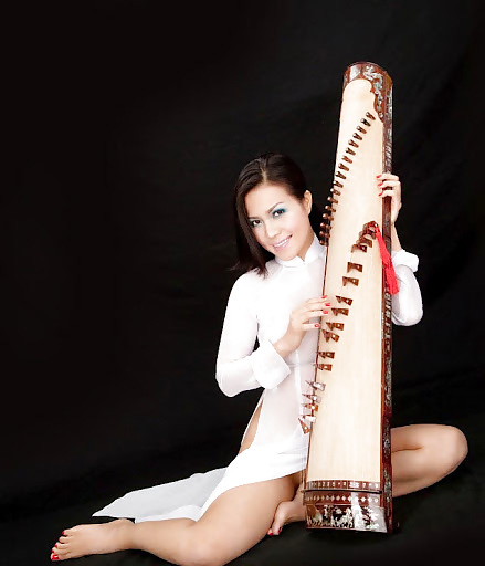 セクシーなアオザイ
 #14663389