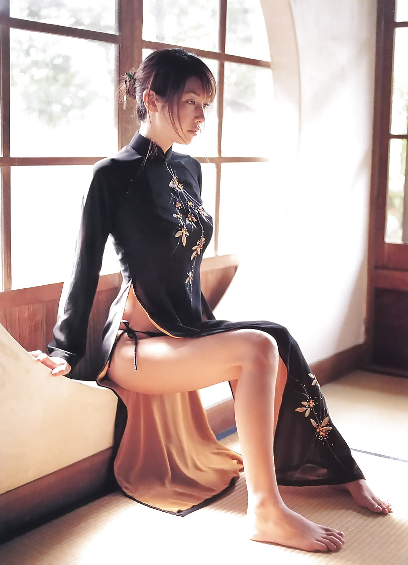 セクシーなアオザイ
 #14663579