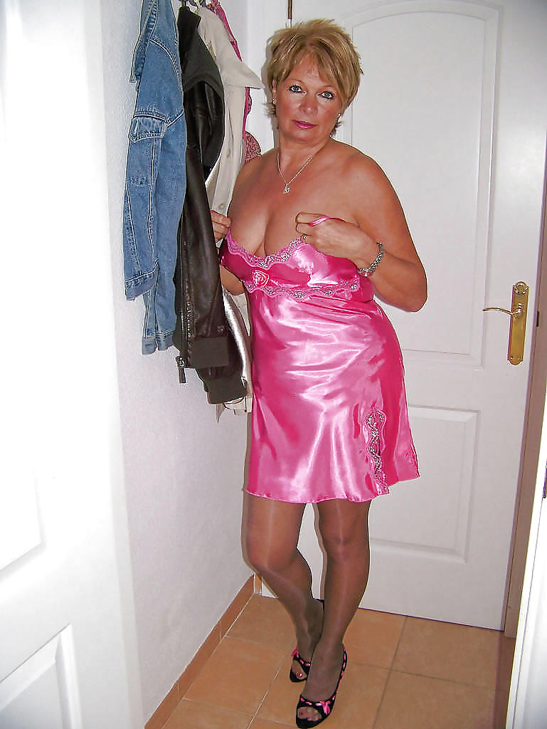 Granny worn milf cz 3 #9911043