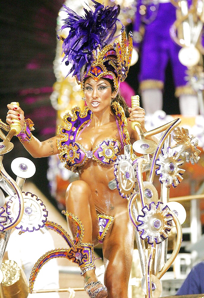 Carnevale erotico brasiliano di twistedworlds
 #10064076