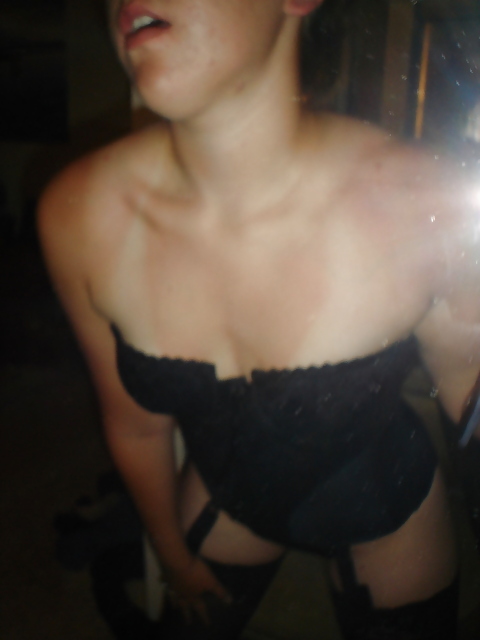 Selfshot 17 #16726136