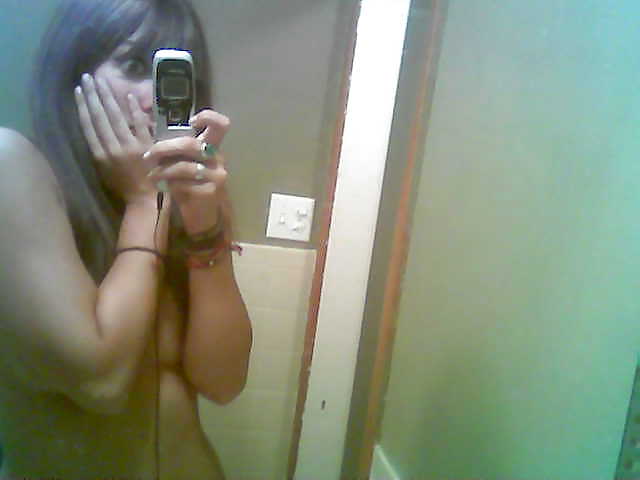 Selfshot 17 #16726140