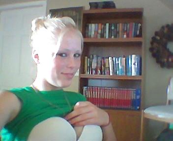 Selfshot 17 #16726201