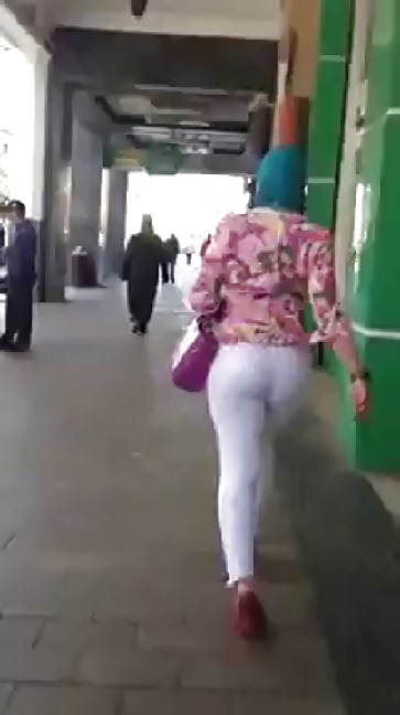 Big Arab booty  #18245100