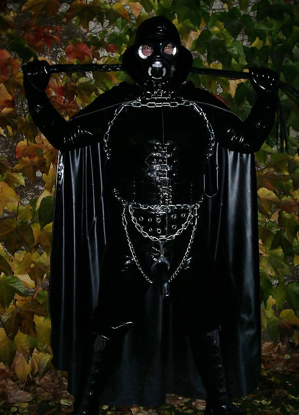 Latex in the darkness #12739104