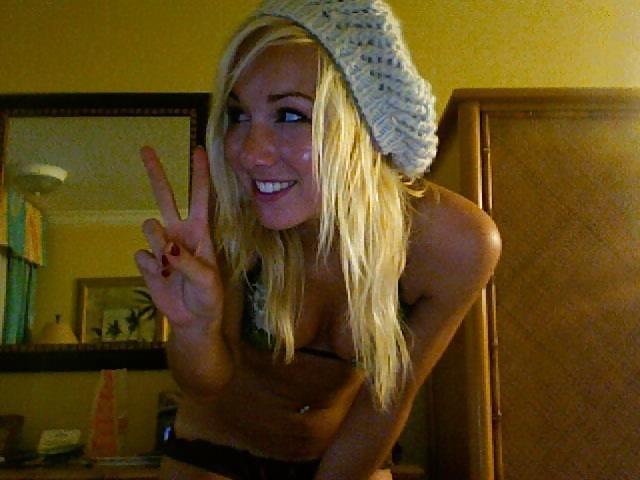 Si ella está aquí, es falsa 61
 #1507700