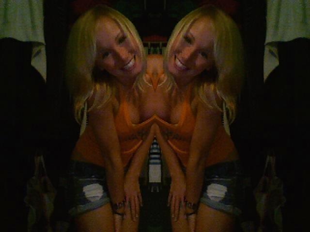 Si ella está aquí, es falsa 61
 #1507802