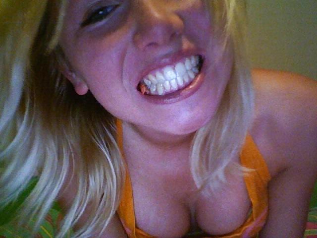 Si ella está aquí, es falsa 61
 #1507954