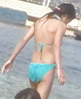 Candid #9300511