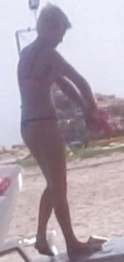 Candid #9300518