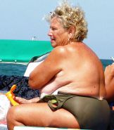 Oma Nackt Am Strand Oma Nackt Am Strand