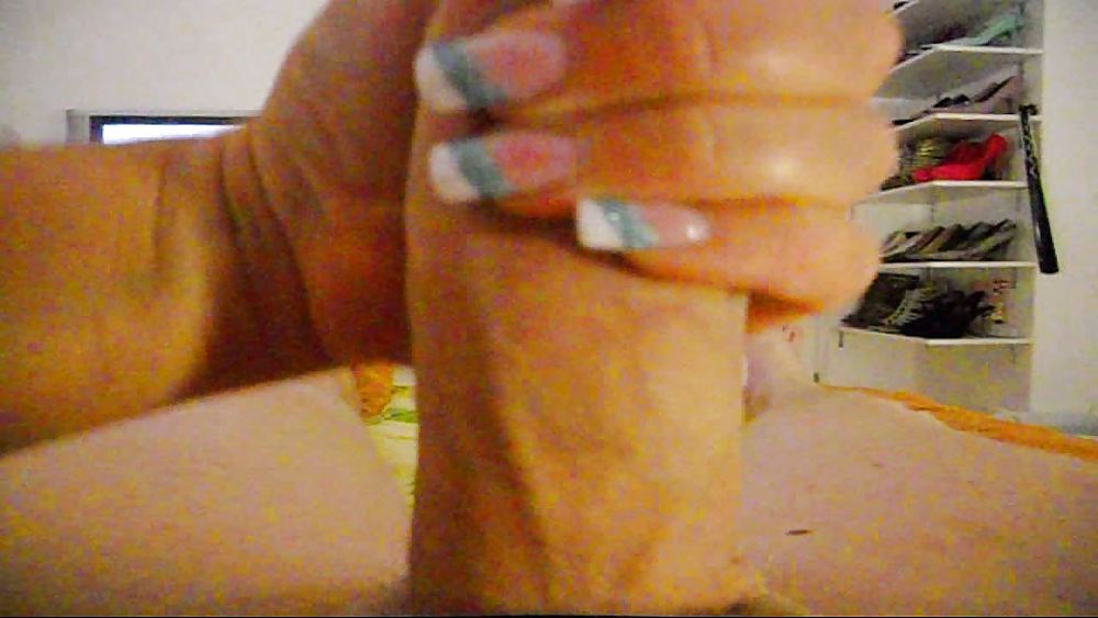 Saucy Handjob mit meinen Long Nails