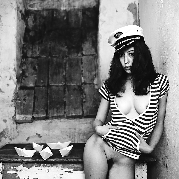 Unlit & White (panpexeso) #9615912