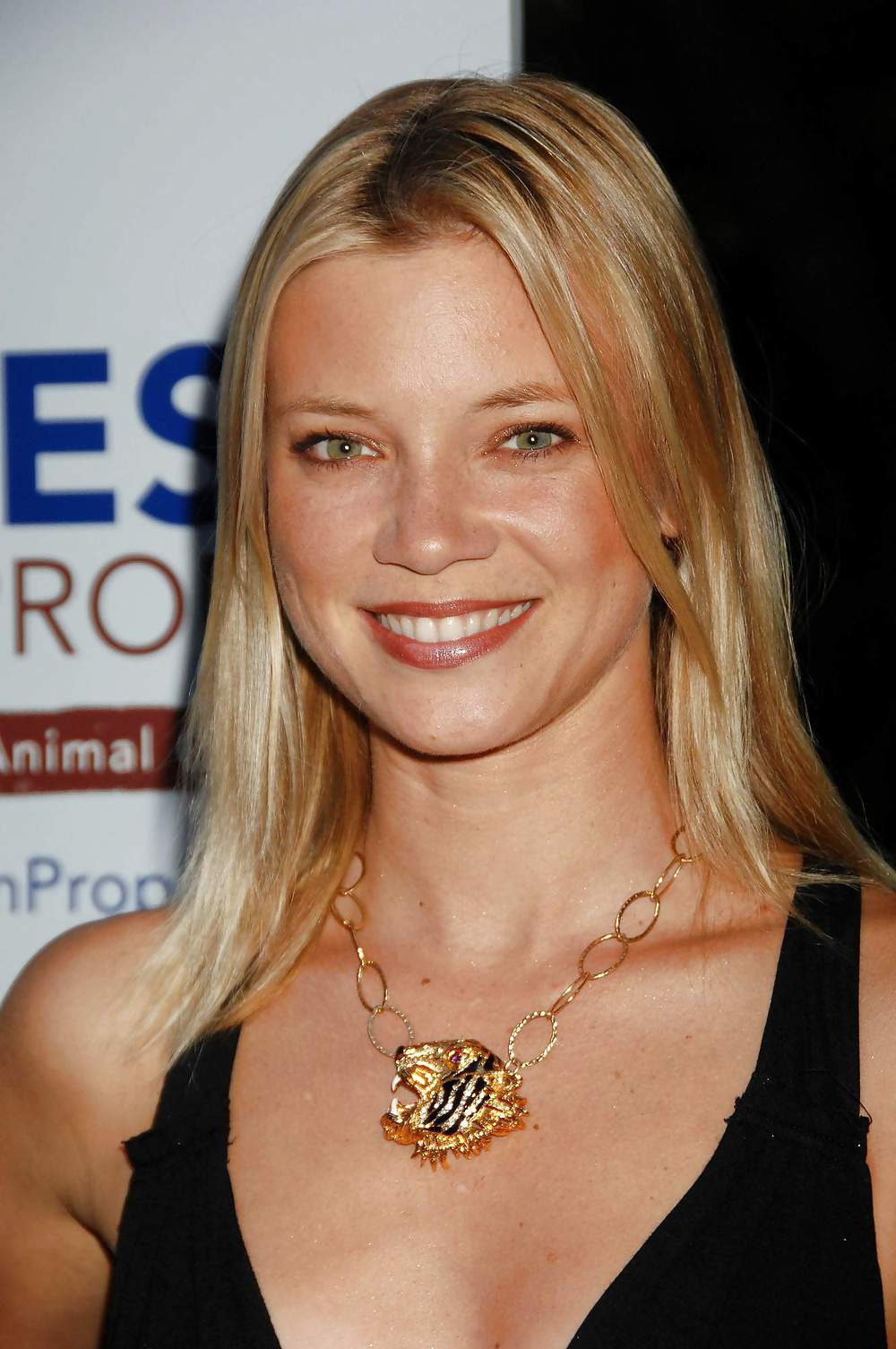 Amy Smart Glamour, Nudes, Caps #3892751