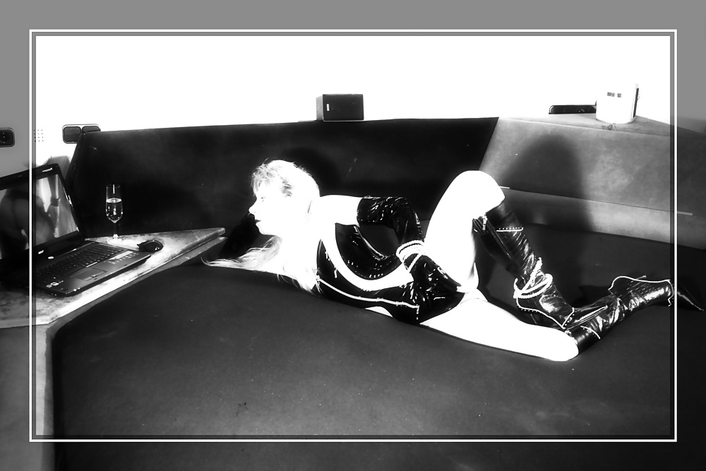 Black&white exclusive #4018549