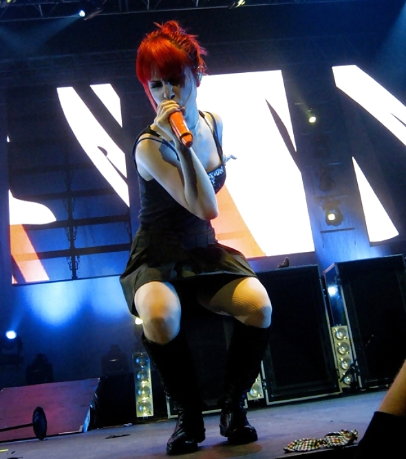 Hayley williams parte 2
 #17794744