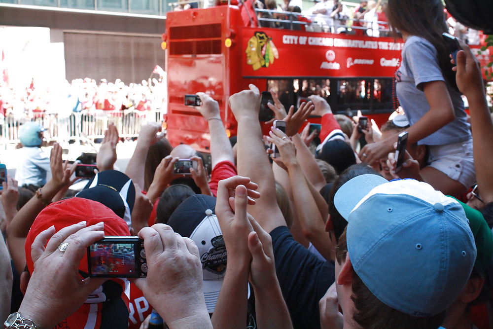 STANLEY CUP CHAMPIONS  CHICAGO BLACK HAWKS PARADE..... #20139359