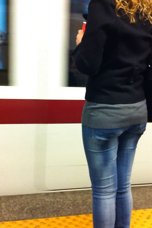 Beste Esel In Der U-Bahn 2 (bitte Kommentar) #18991861