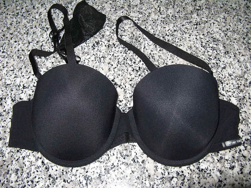 Reggiseni teenager usati in vendita in rete
 #6601977