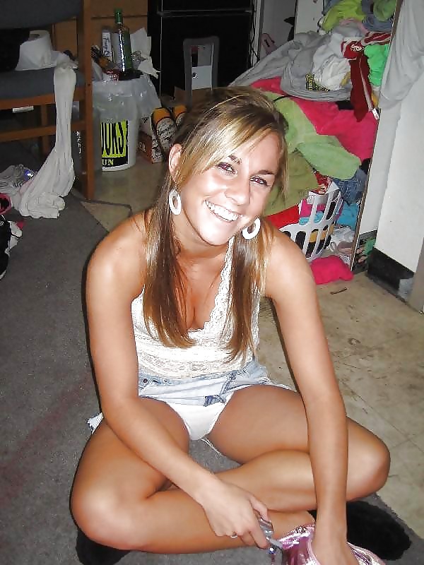 Upppss-upskirts
 #18930263