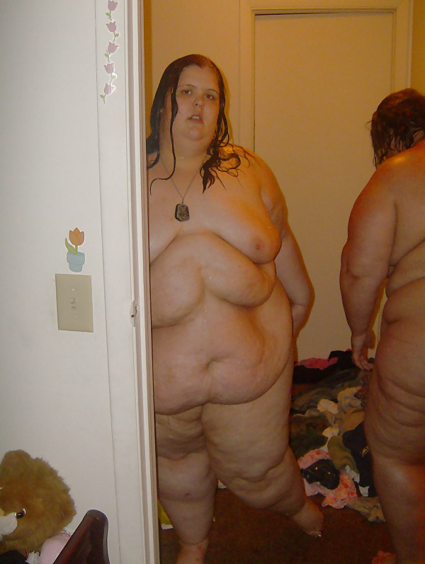 SSBBW girls showering together (REAL girlS) #4633161