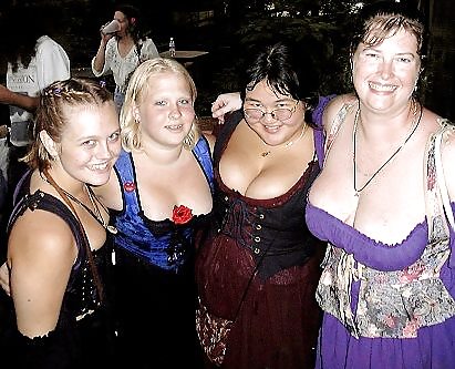 Faire Wenches #6694370