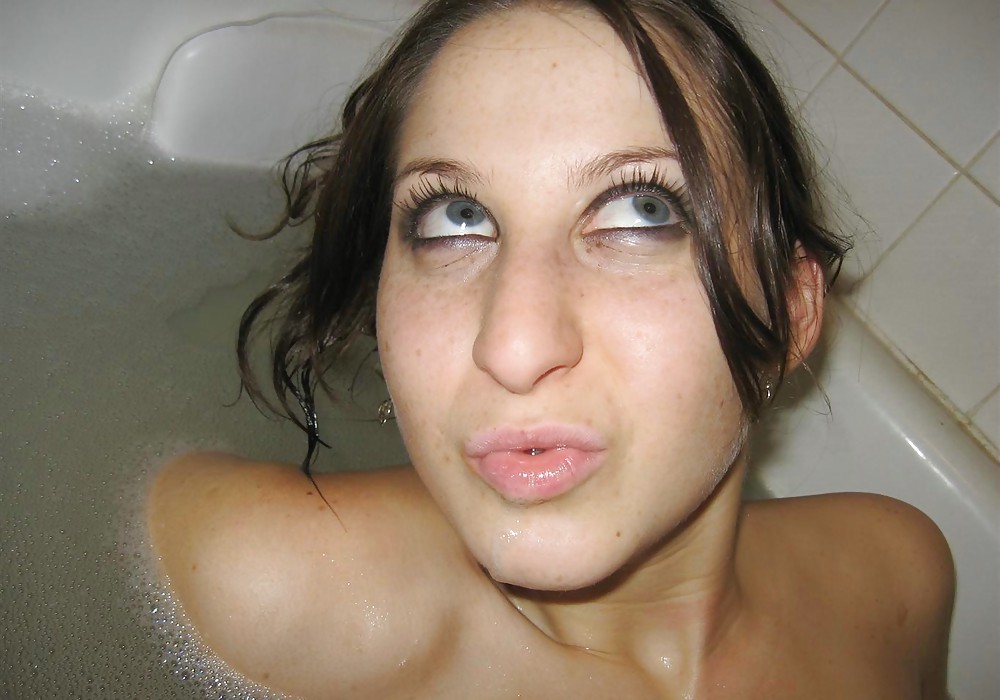 BATHING WITH SUSI #6981112