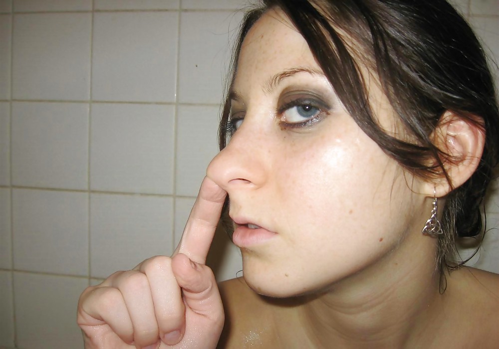 BATHING WITH SUSI #6981121