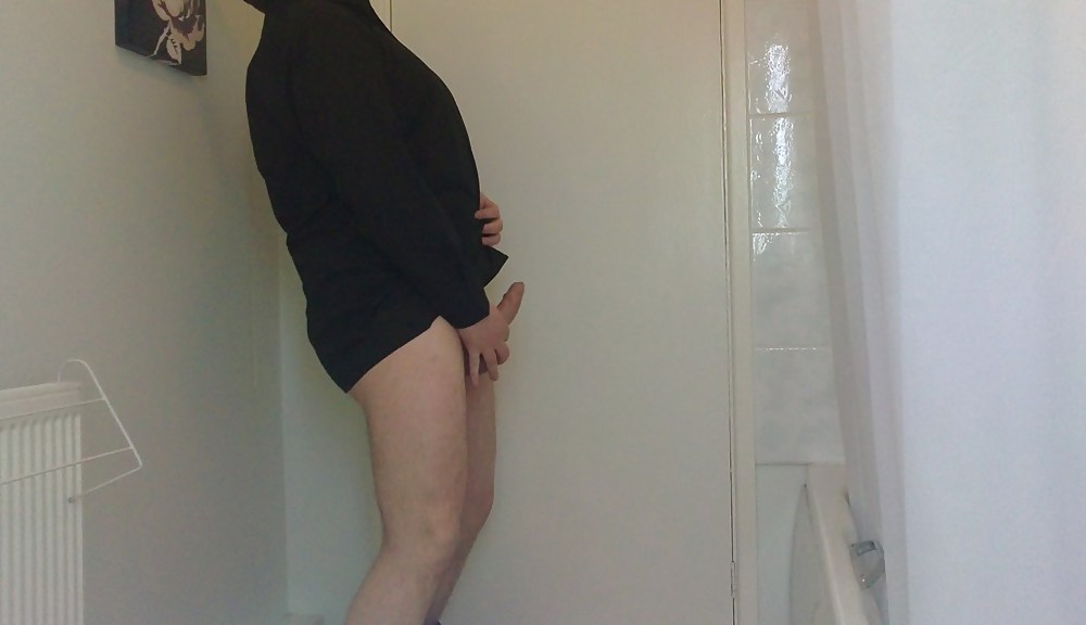 Stripping off naked for you all to enjoy. #4466031