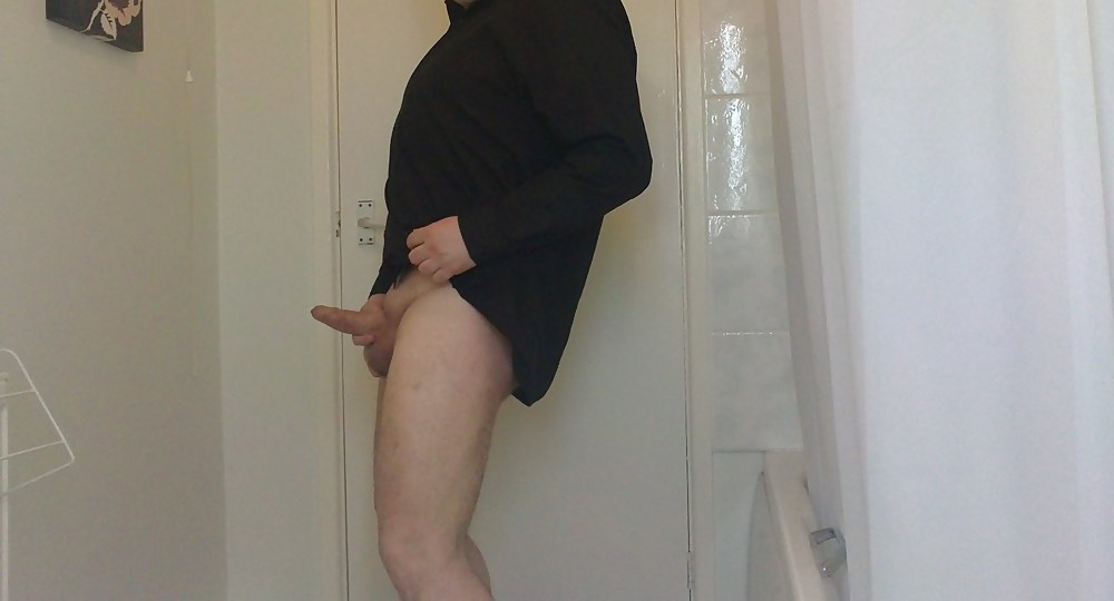 Stripping off naked for you all to enjoy. #4466037