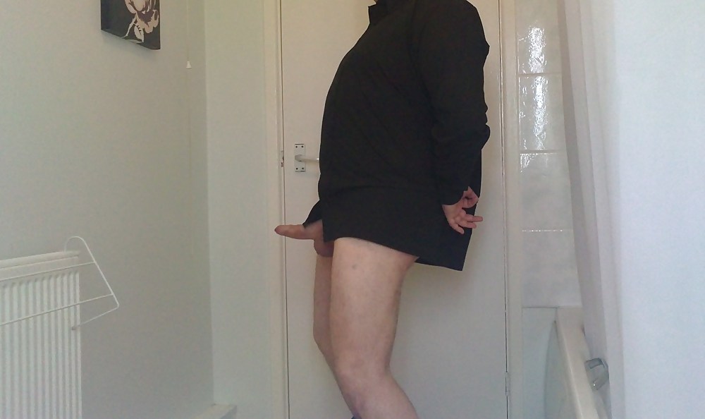 Stripping off naked for you all to enjoy. #4466051