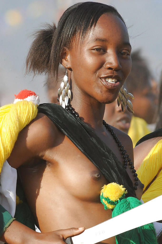 Afrikanische Schönheiten 001 #17931217