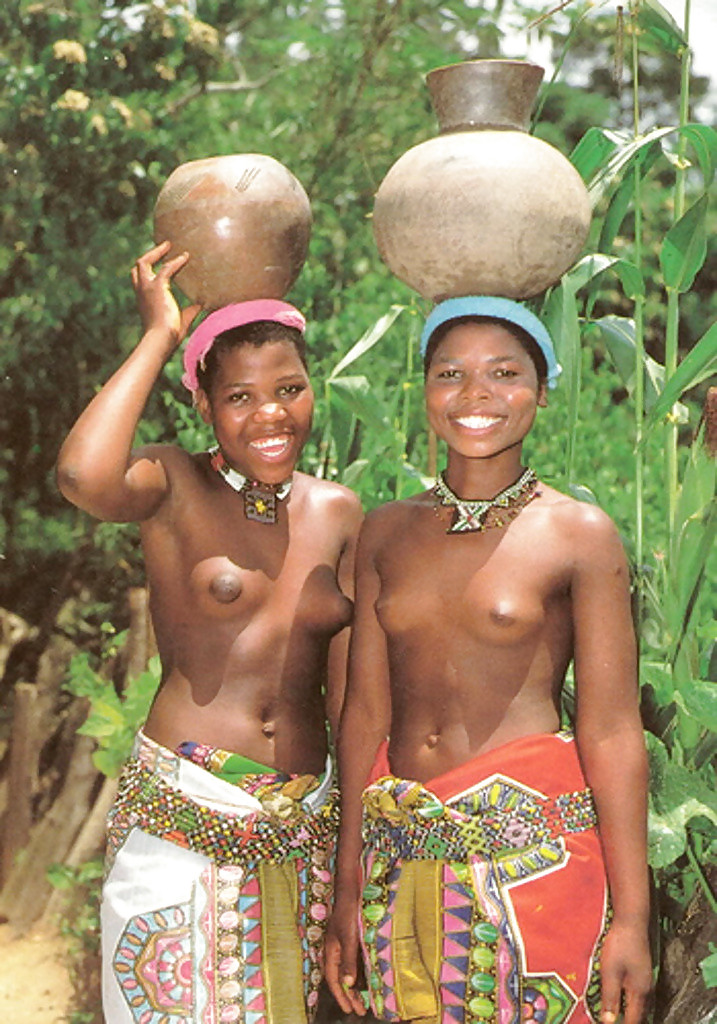 Bellezas africanas 001
 #17931446