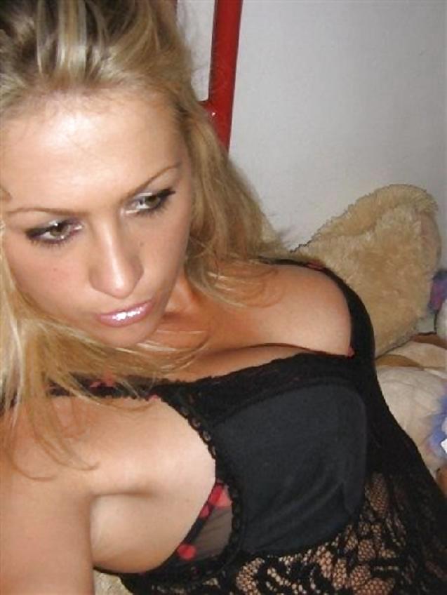 Croatian girl: jelena #19783622