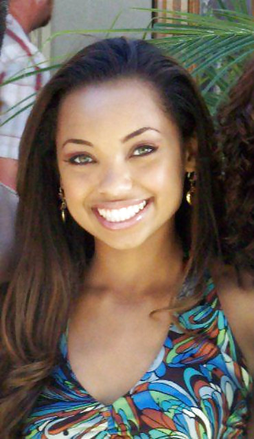 Logan Browning #22641847