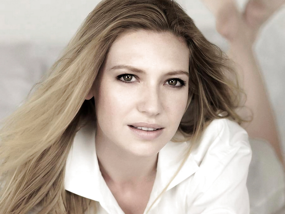 Anna torv
 #12529388