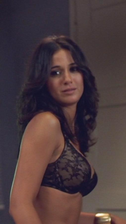 Sexy babe emmanuel chriqui #22526021