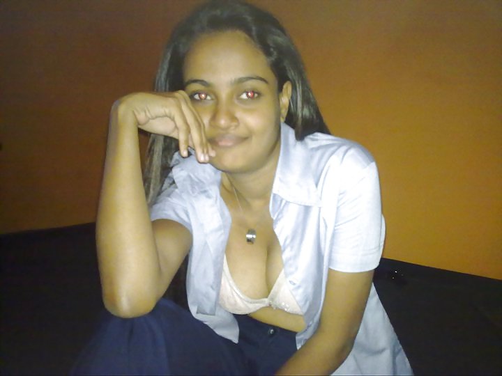 Ex ragazza del college indiano
 #11611676