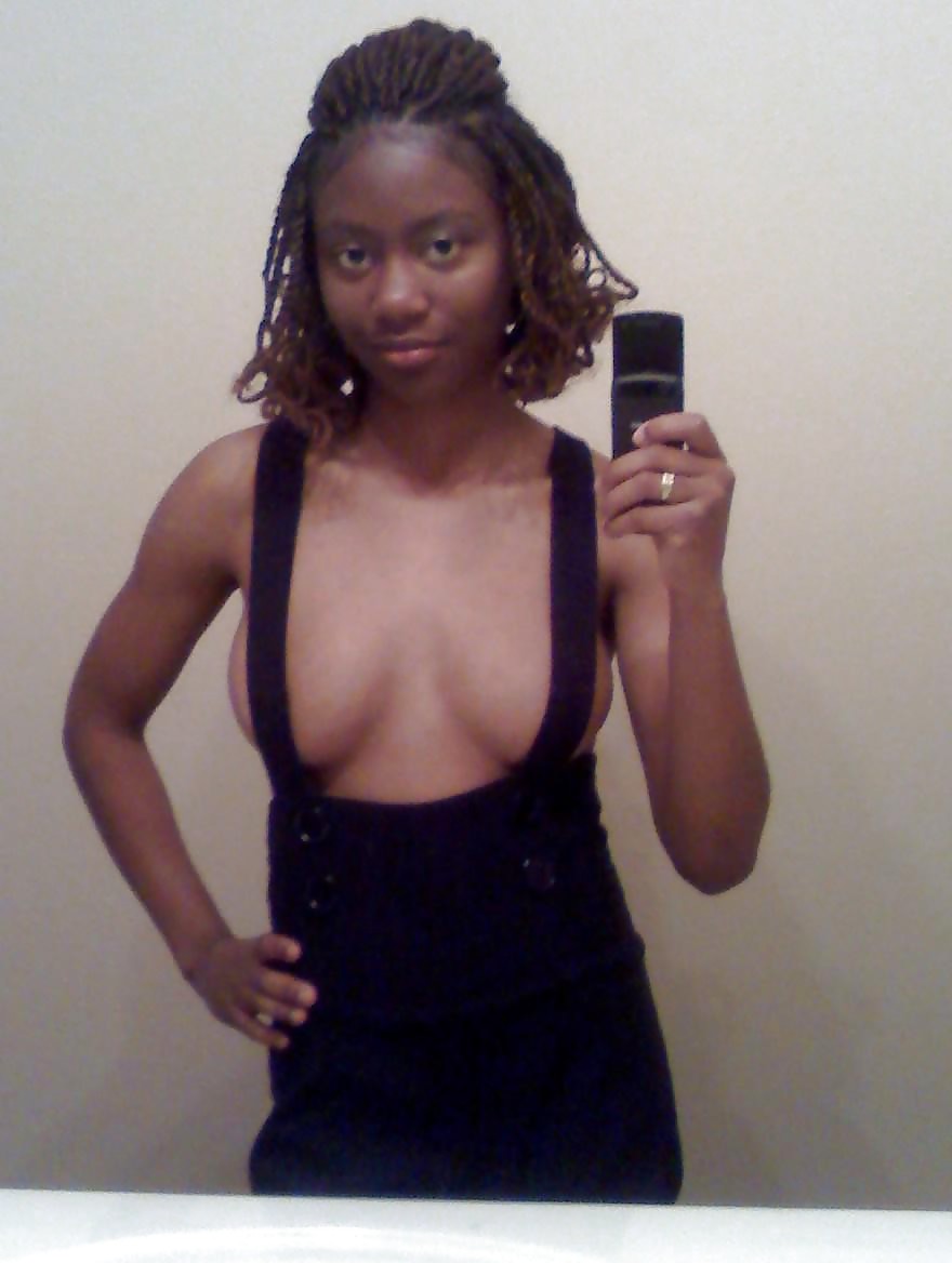 BLACK AMATEUR GIRLS - SELF PICS IV #6191683