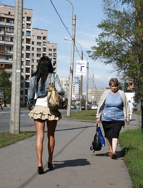 Brunette flashing in the street #7184193