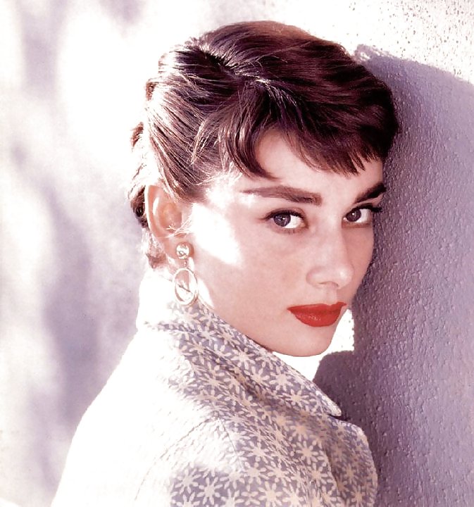 Amo masturbarmi con Audrey Hepburn 
 #6367959