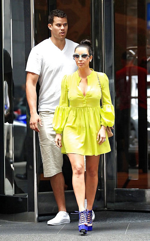 Kim Kardashian out in New York shopping candids
