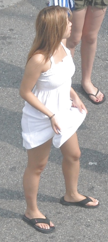 Harlem Girls in the Heat 117 New York Lifting Skirts #4594477