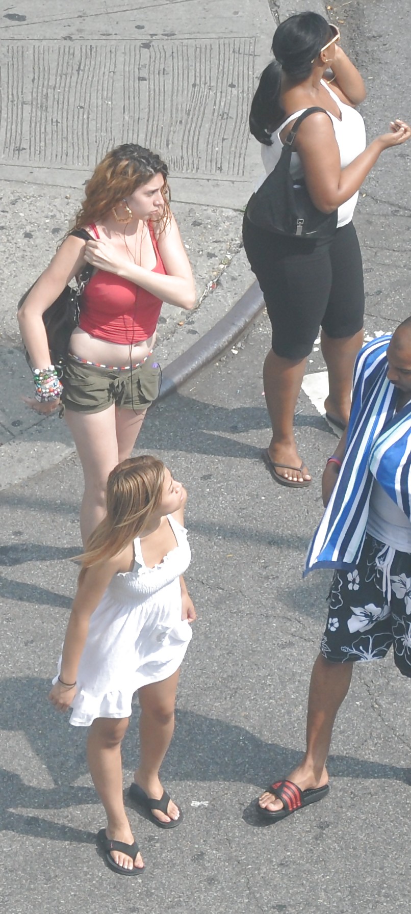 Harlem Girls in the Heat 117 New York Lifting Skirts #4594500