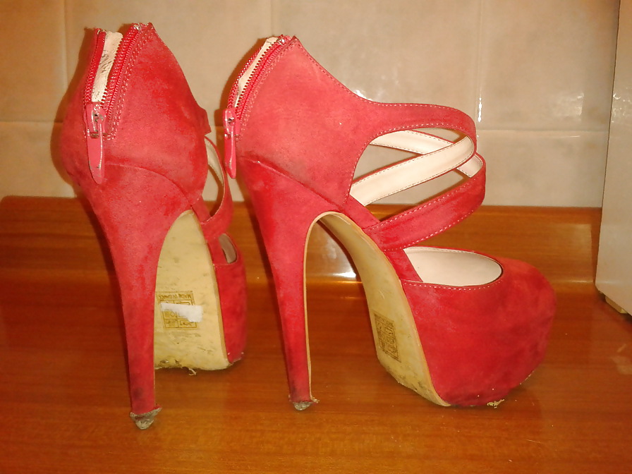 Altre scarpe fatte da una prostituta
 #21536561