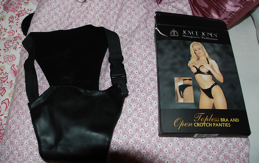 Older girls lingere while house sitting #3840753