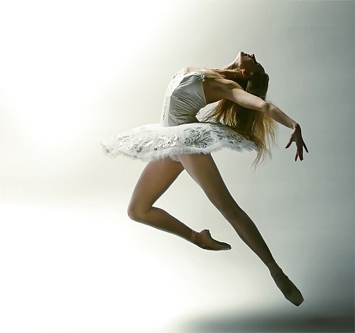 Dancers #8722475