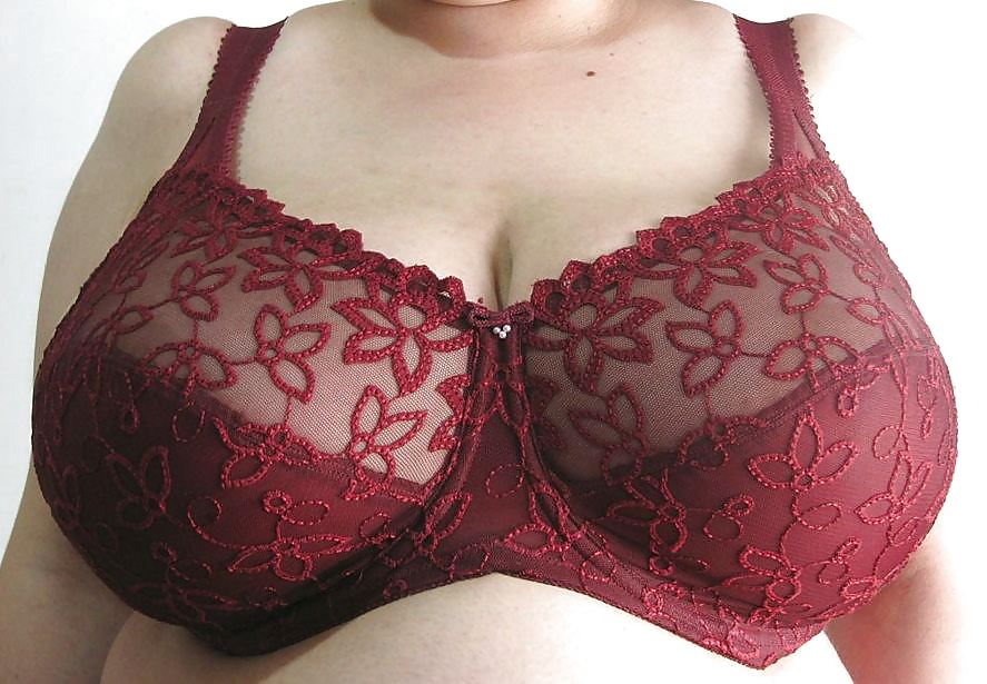 Seins Chunky En Soutien-gorge #13297682