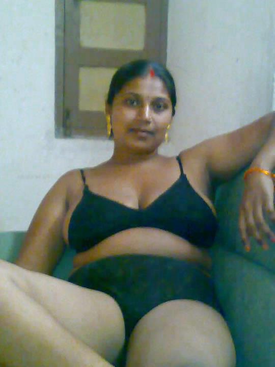 Tengo chicas indias
 #17564878