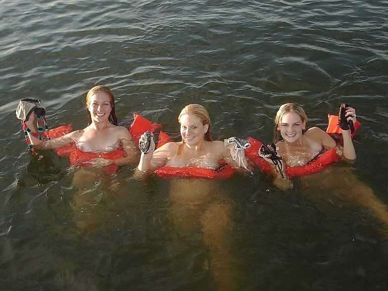 Boat girls #10114899